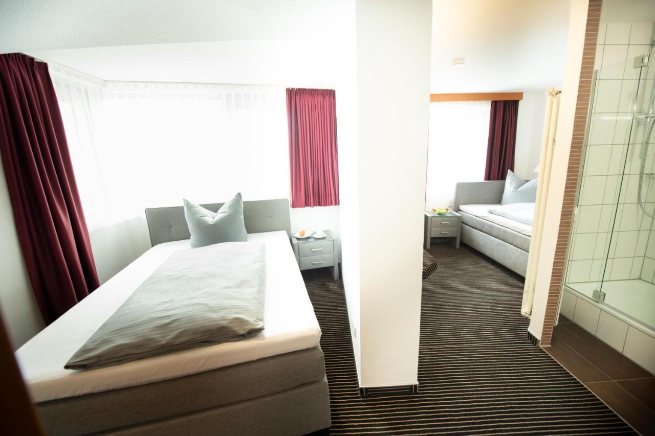 Stadthotel Giengen Ґінґен-ан-дер-Бренц Екстер'єр фото